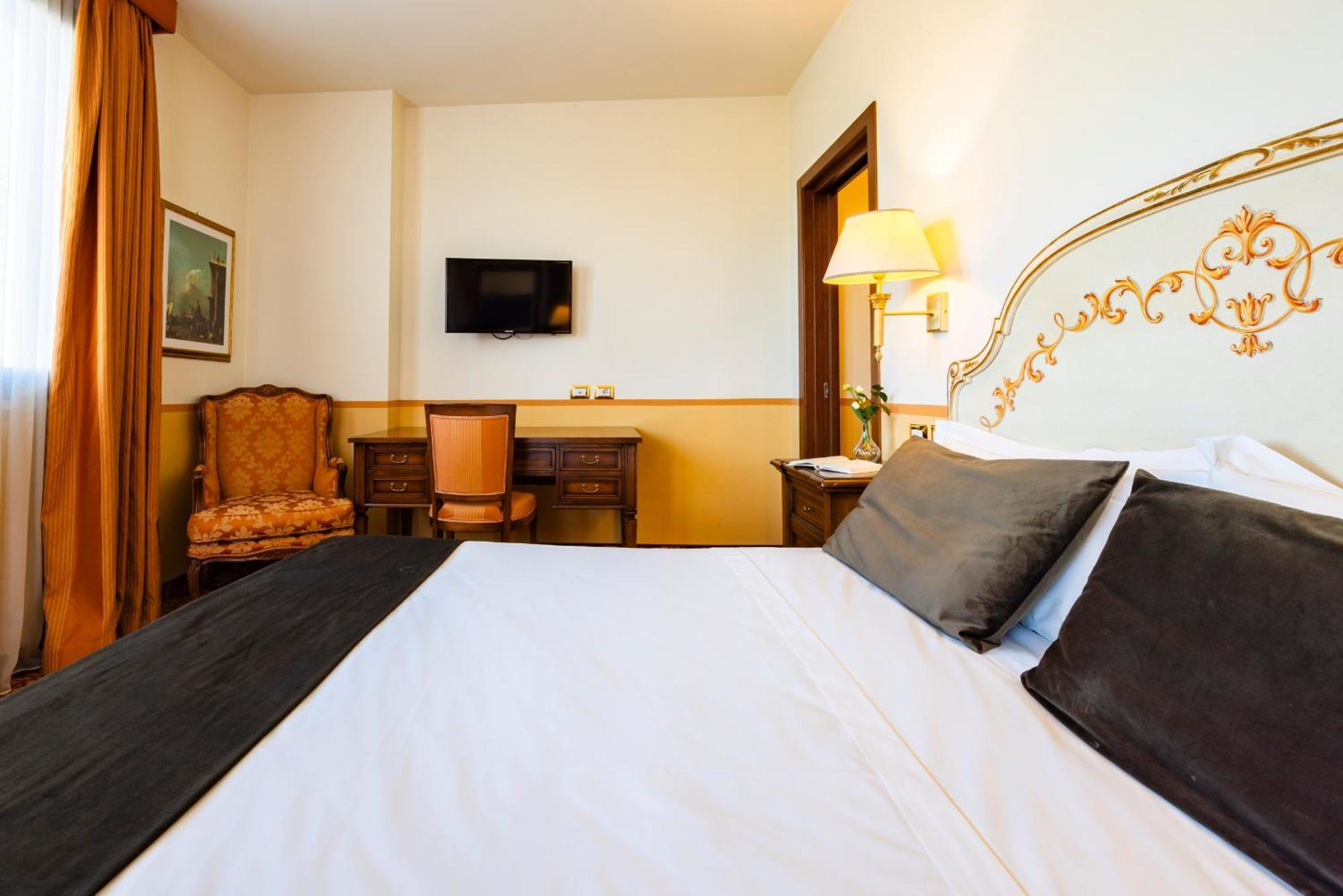 Hotel Il Gentiluomo Ареццо Экстерьер фото